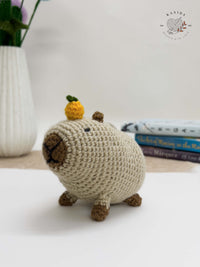 CAPYBARA KEYRING